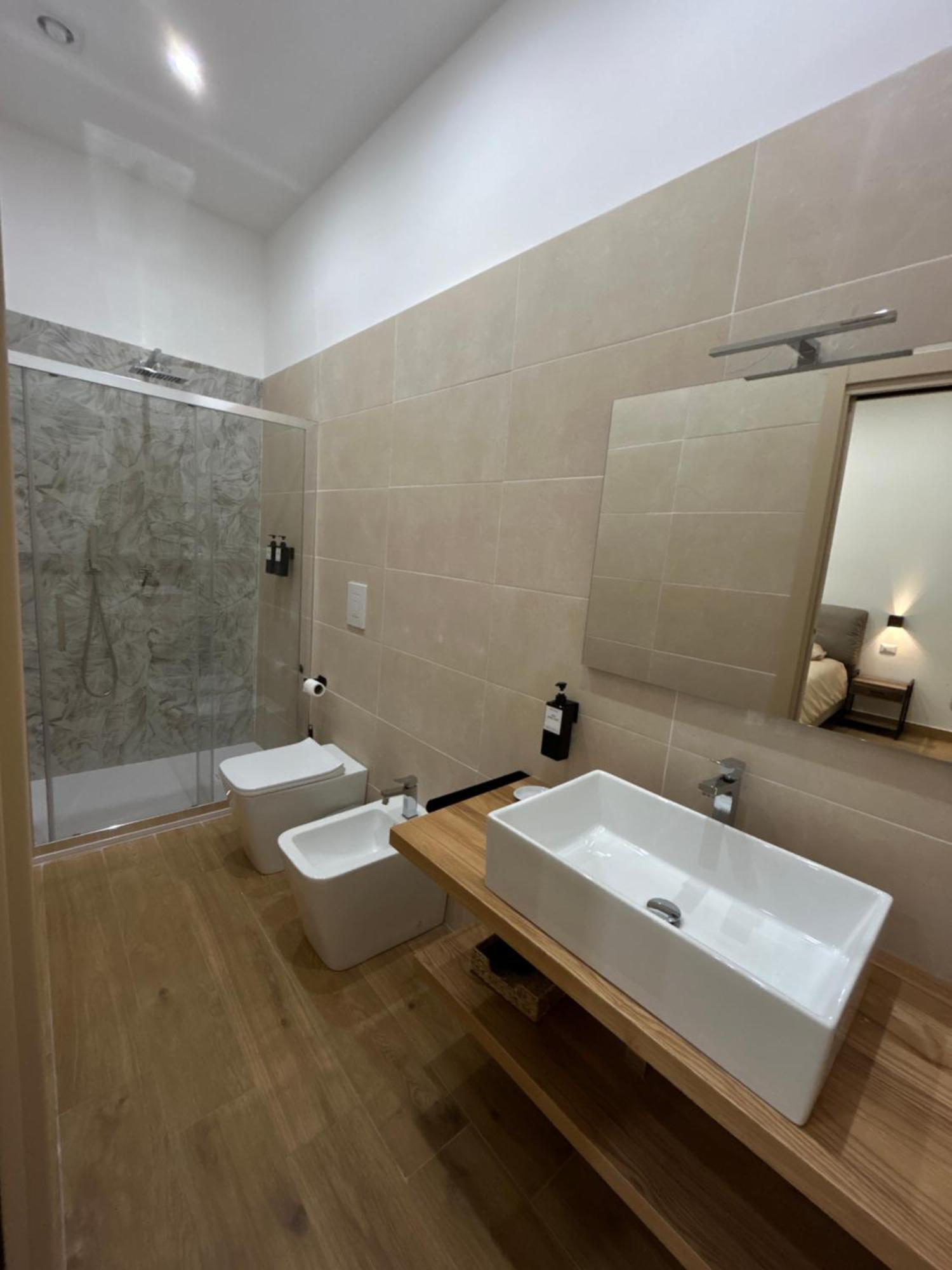 Somnia Luxury Rooms Νάπολη Εξωτερικό φωτογραφία